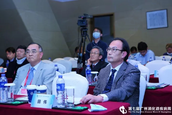 b6ad570ec1e548b3ad32c136b801deb7.jpg